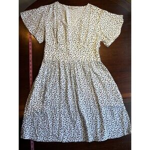 LOFT Dress 6 White Black Floral Fit & Flare V-Neck Knee Milkmaid Fairy